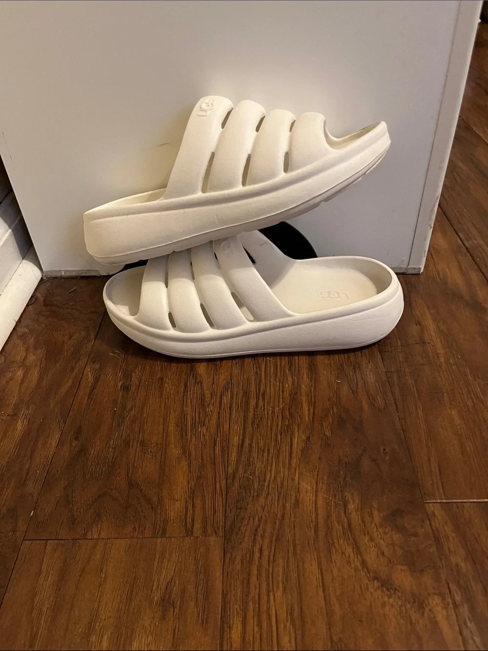 Kids UGG White Slip-On Foam Sandals - Lightweight Comfort